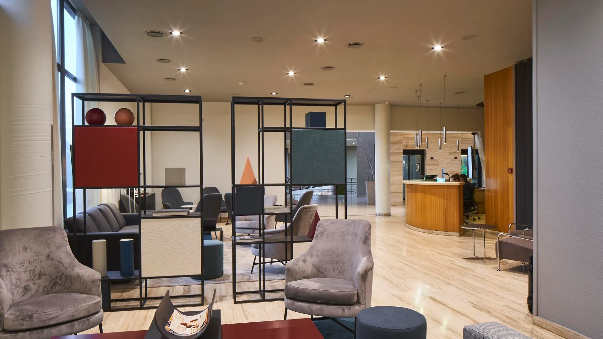 Hotel Ciutat De Granollers 4*,