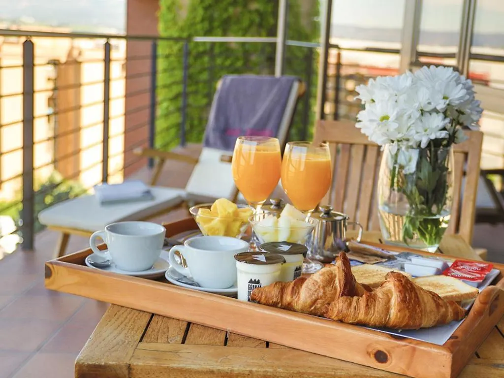 Hotel Ciutat De Granollers 4*,