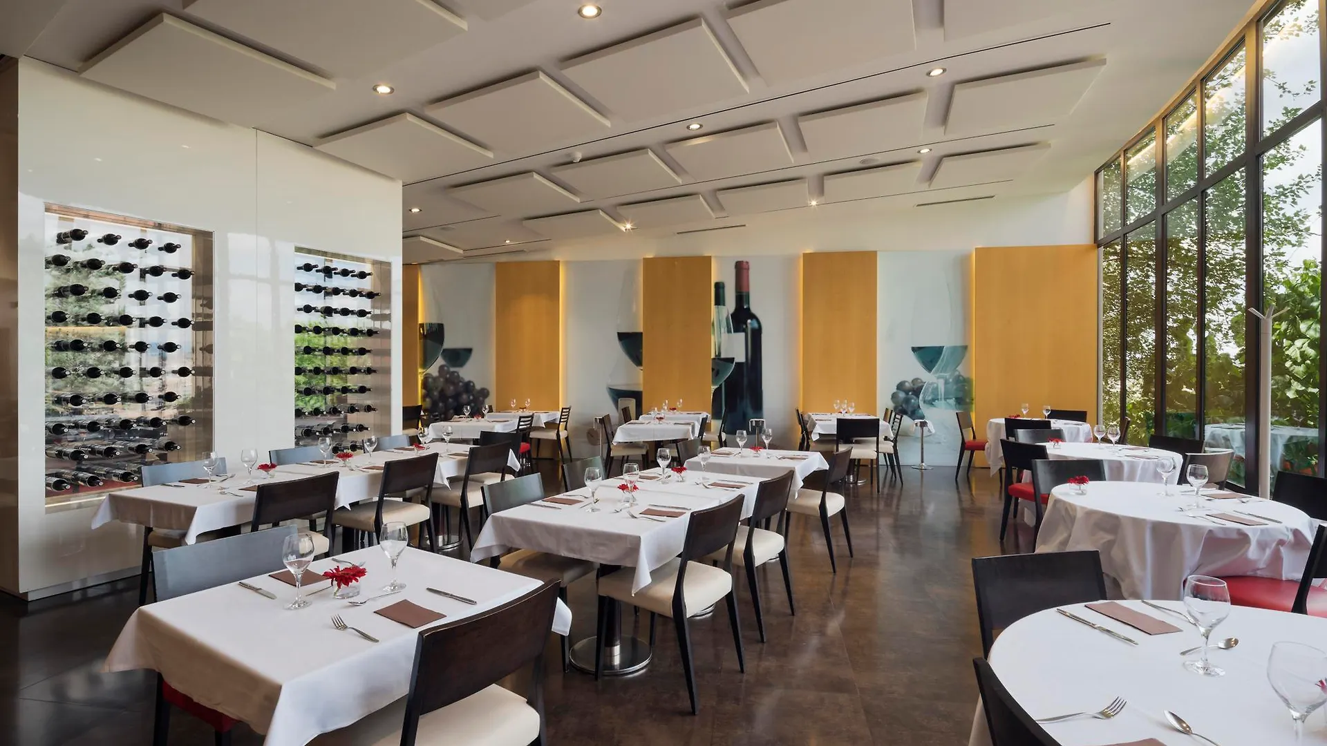 Hotel Ciutat De Granollers 4*,  Spagna