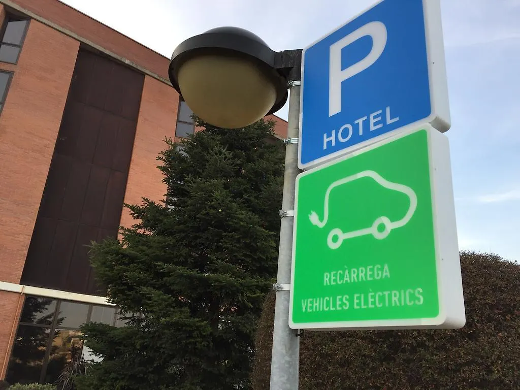 Hotel Ciutat De Granollers 4*,
